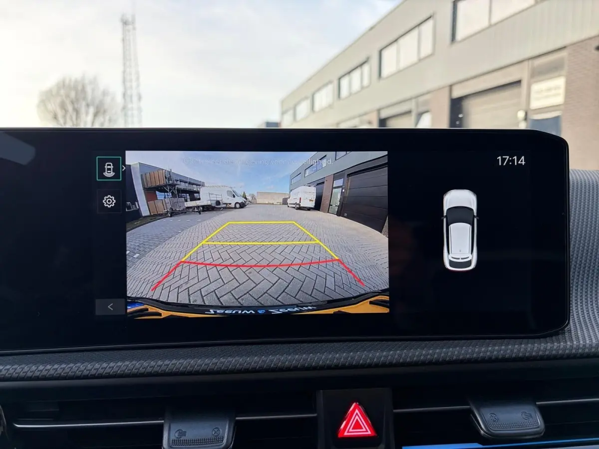 GT-Line Business Edition 84 kWh | Rijdende Demo ! | Draadloos Apple Carplay / Android Auto | Navigatiesysteem | Elektrisch Verstelbare voorstoelen | Licht + Regensensor | Stoelverwarming+ St