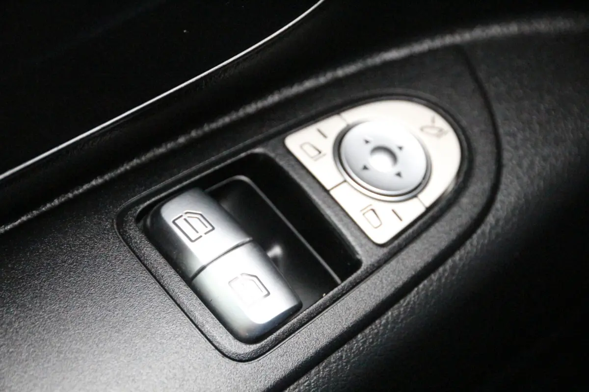116 CDI | Aut. | DC | 4Matic / 4x4 | Extra lang | Standkachel | Airco..