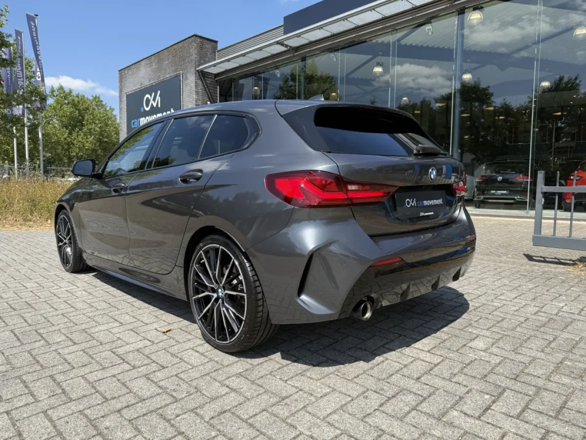 118i Executive Automaat | M-Sport | Navi | Elektr. achterklep | stoelverw |