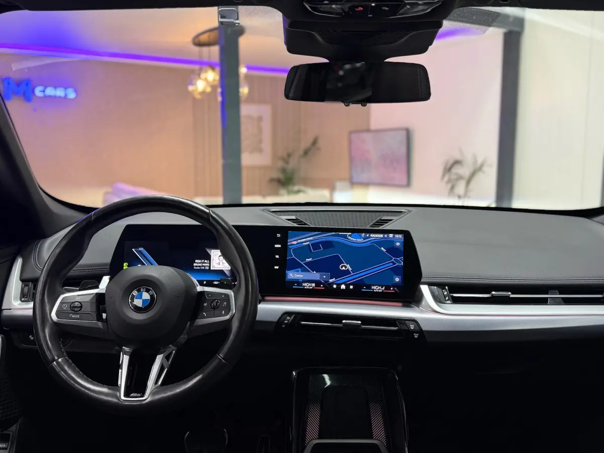 SDrive20i M Sport Pano Sportstoelen ACC Trekhaak Navi LED Camera Carplay