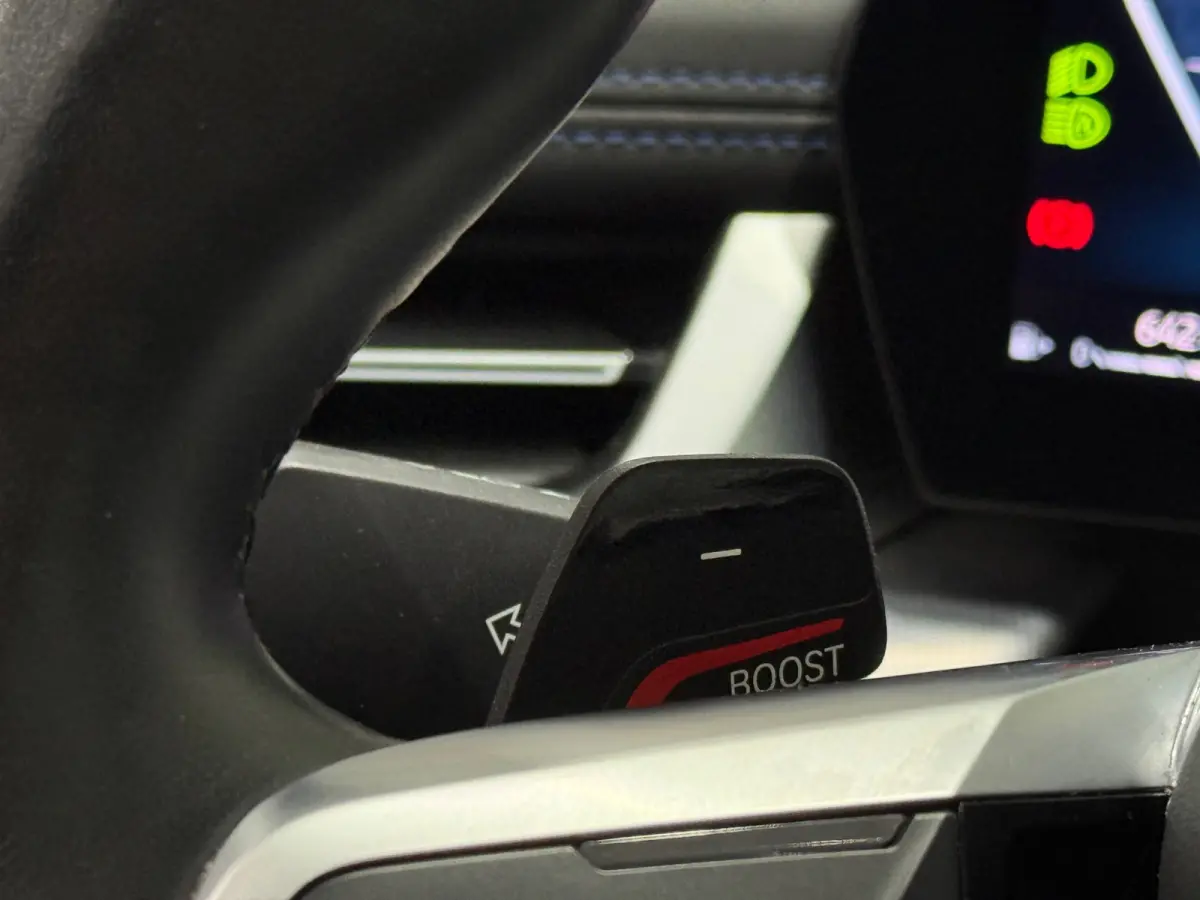 SDrive20i M Sport Pano Sportstoelen ACC Trekhaak Navi LED Camera Carplay