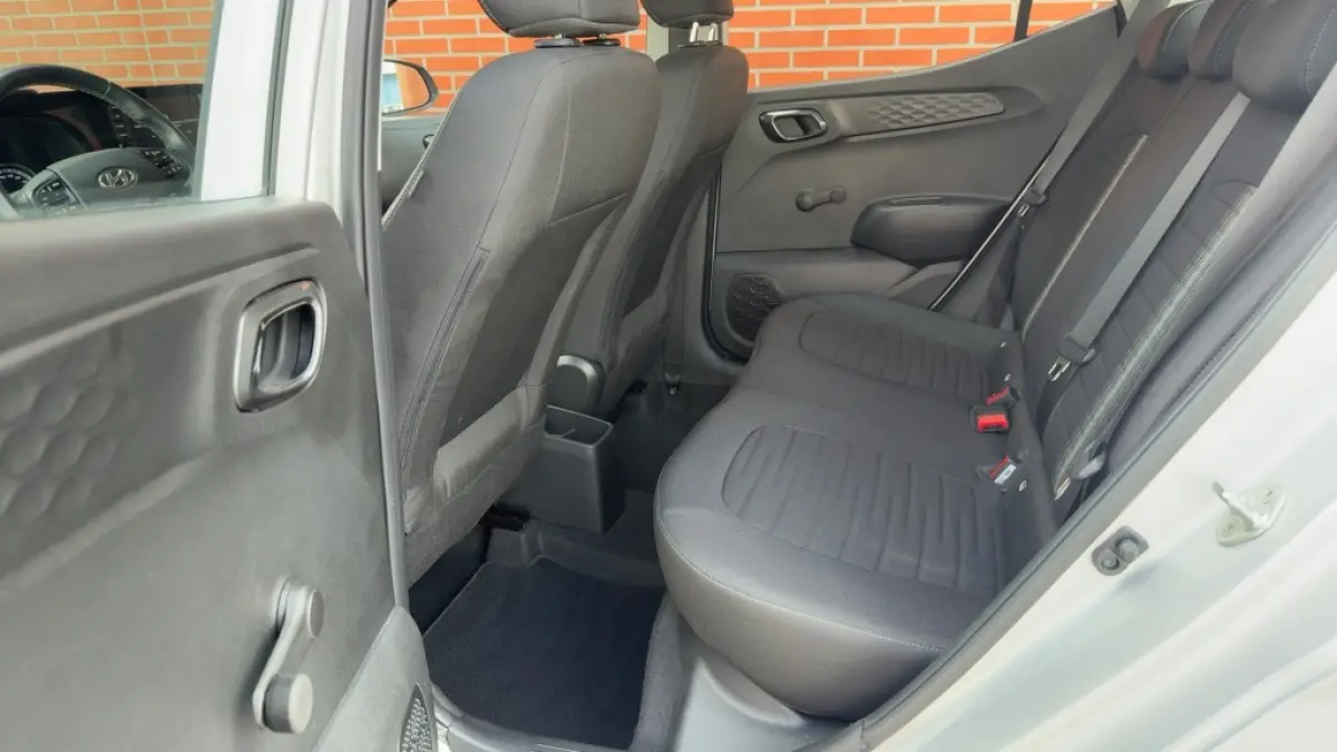 1.0 Comfort Smart Automaat 5 pers. Navigatie Camera