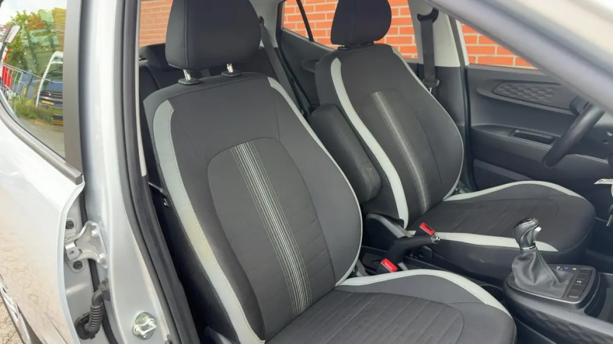 1.0 Comfort Smart Automaat 5 pers. Navigatie Camera