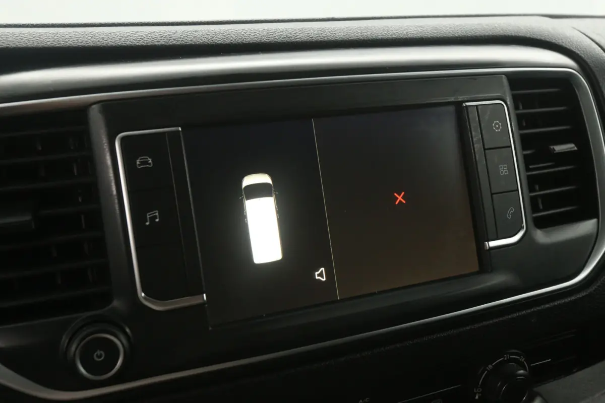 Opel Vivaro-e 75 kWh L2H1 | Snelladen | SOH 96% | 3 Zits | Airco | Cruise | Carplay | Parkeersens.