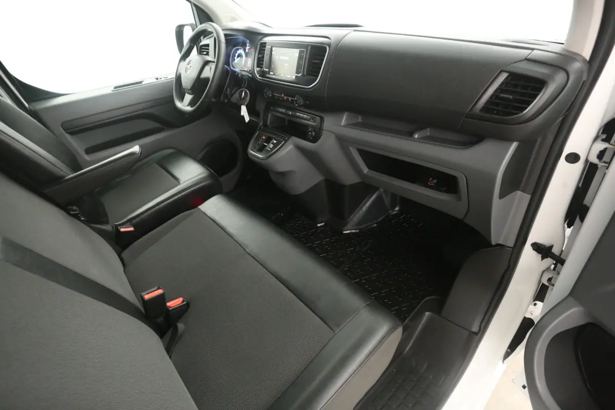 Opel Vivaro-e 75 kWh L2H1 | Snelladen | SOH 96% | 3 Zits | Airco | Cruise | Carplay | Parkeersens.