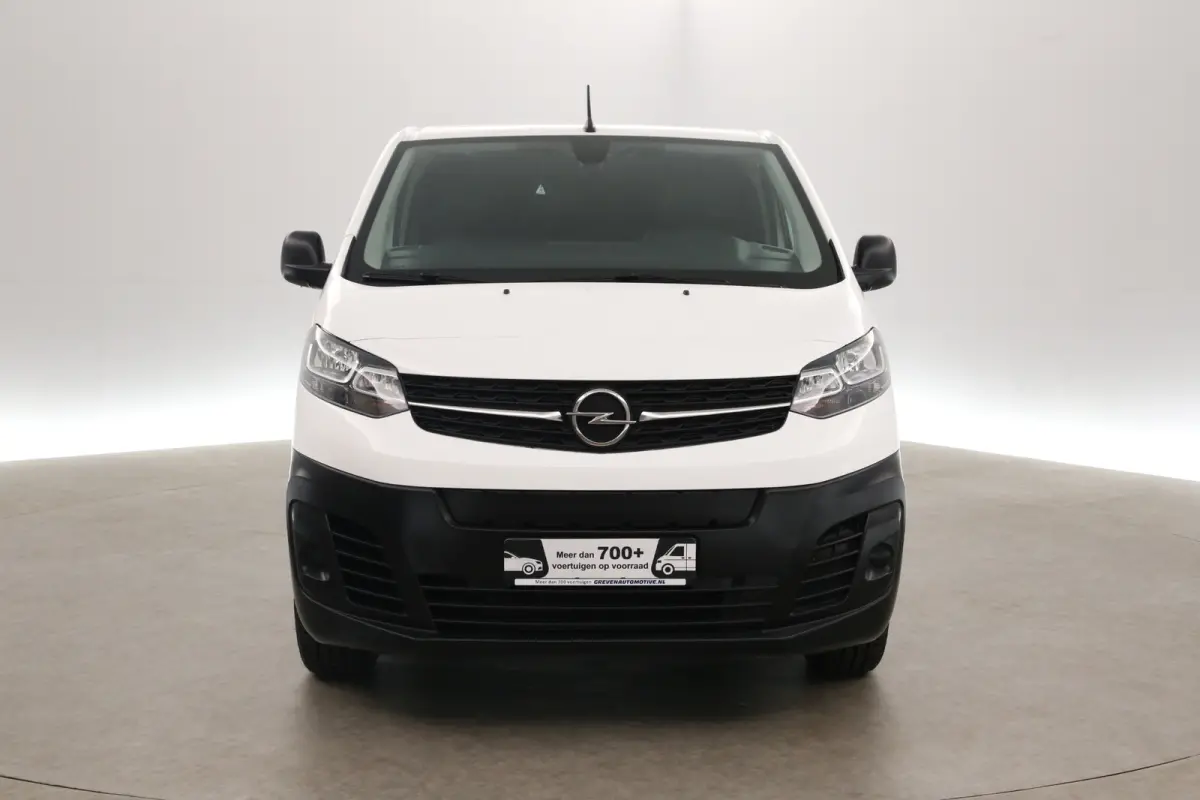 Opel Vivaro-e 75 kWh L2H1 | Snelladen | SOH 96% | 3 Zits | Airco | Cruise | Carplay | Parkeersens.