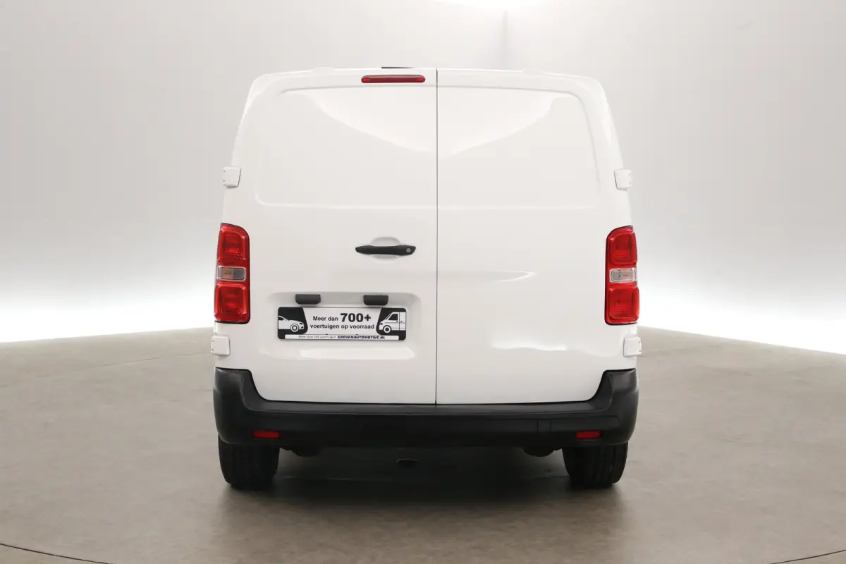 Opel Vivaro-e L2H1 75 kWh Long Range | Snelladen | SOH 87% | Airco | Cruise | 3 Zits | Carplay | Parkeersens.