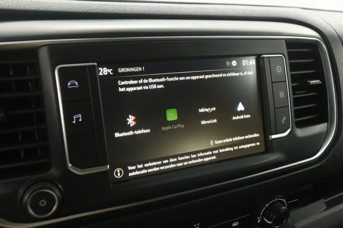 Opel Vivaro-e L2H1 75 kWh Long Range | Snelladen | SOH 87% | Airco | Cruise | 3 Zits | Carplay | Parkeersens.