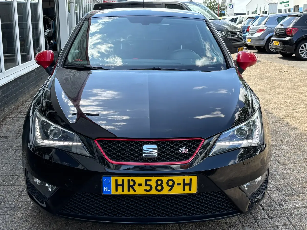 1.0 EcoTSI FR Connect | Stoelverwarming | Apple Carplay | Achterruitrij Camera | Cruise