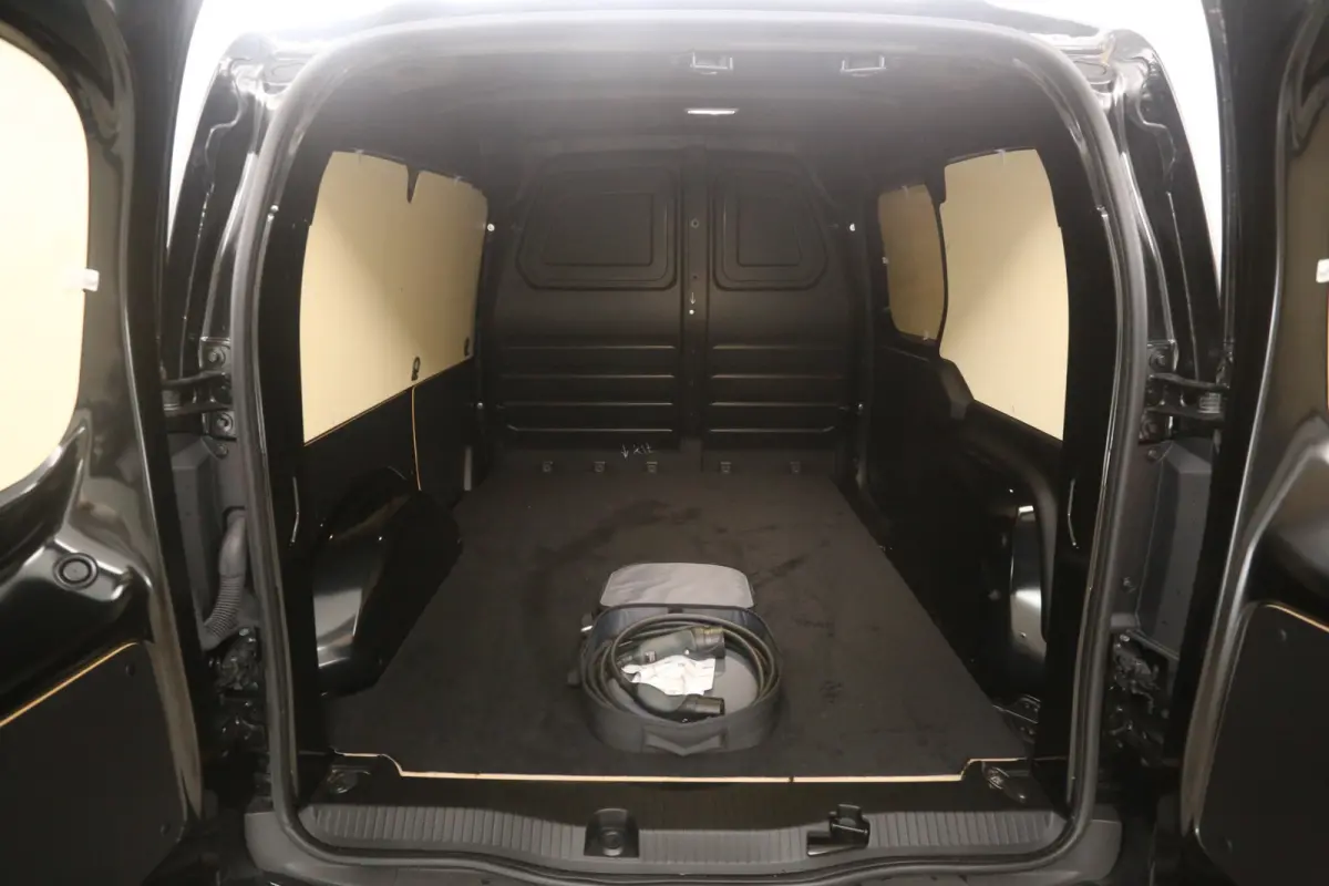 Mercedes-Benz eCitan 112 Pro 51 kWh 122PK | Snelladen | SOH 98% | Camera | Clima | LED | Carplay | Navi | Parkeersens.