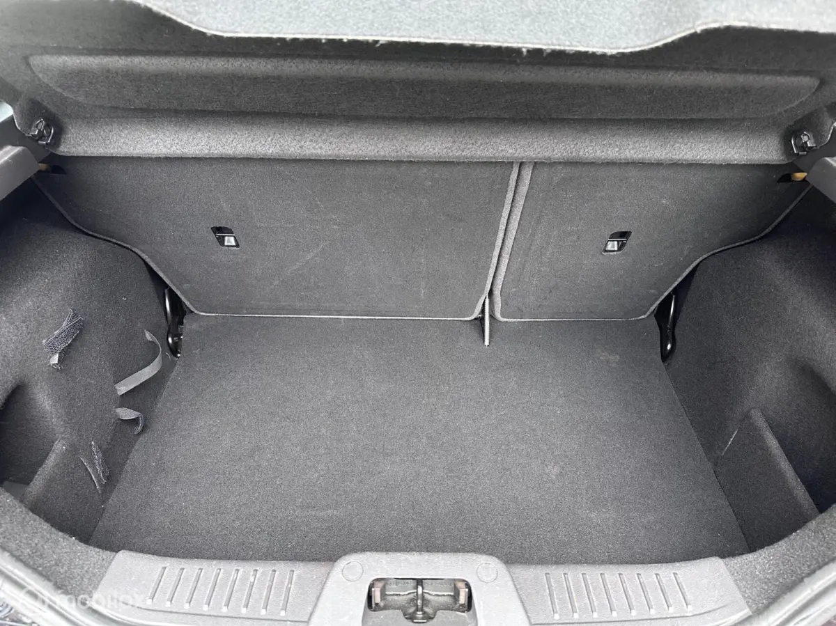 1.0 Style Ultimate /NAVI/Trekhaak/Cruise/parkeersensoren