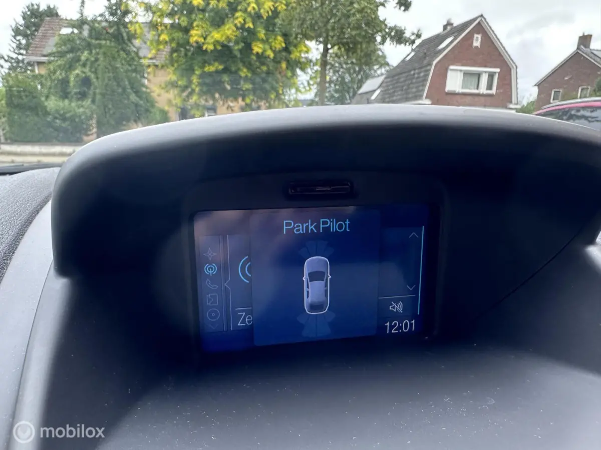 1.0 Style Ultimate /NAVI/Trekhaak/Cruise/parkeersensoren