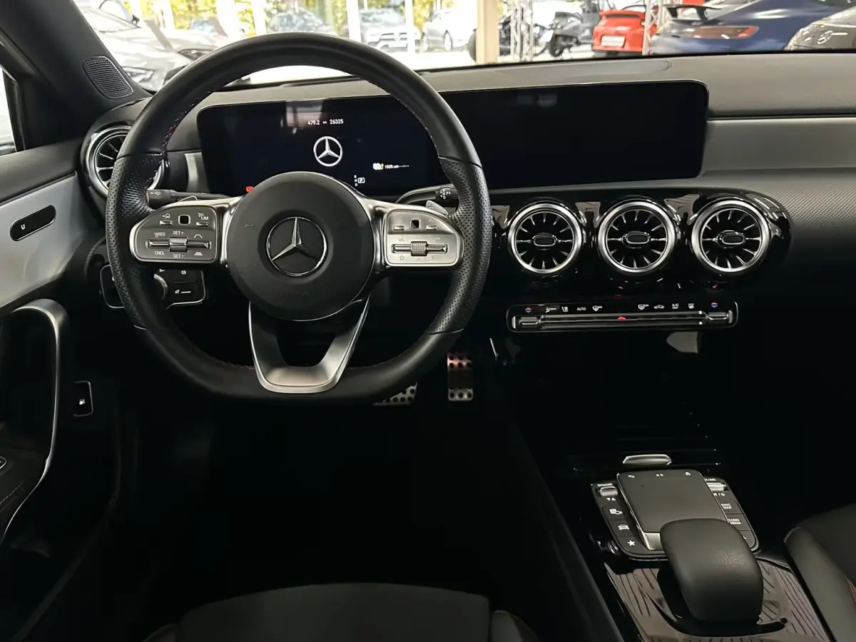 250e AMG ** LED, MBUX+, DISTR, PANORAMA, HuD, 2-Zone CLIMA, 19-inch LMV,  ** 1e EIG - UNFALLFREI ** ** INFORMEER OOK NAAR ONZE AANTREKKELIJKE FINANCIAL-LEASE TARIEVEN **