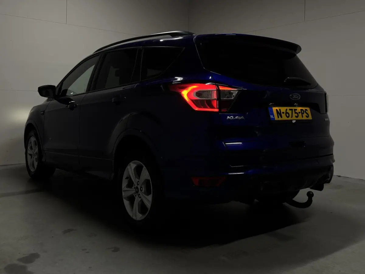 1.5 EcoBoost Titanium 4x4 Sony Carplay Camera Trekh.