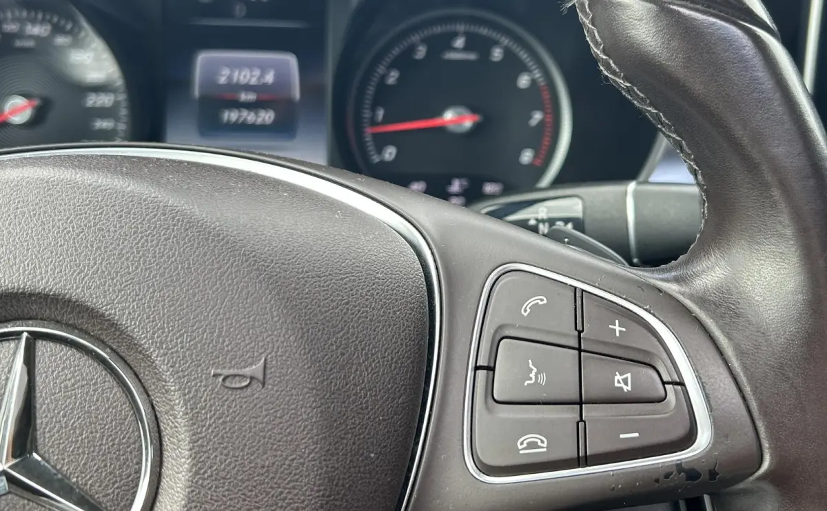 250 4MATIC Ambition 211PK | AMG | PANO | LEDER | Achteruitrijcamera | Navigatie | Stoelverwarming | Elektrische Achterklep | 20 Inch |