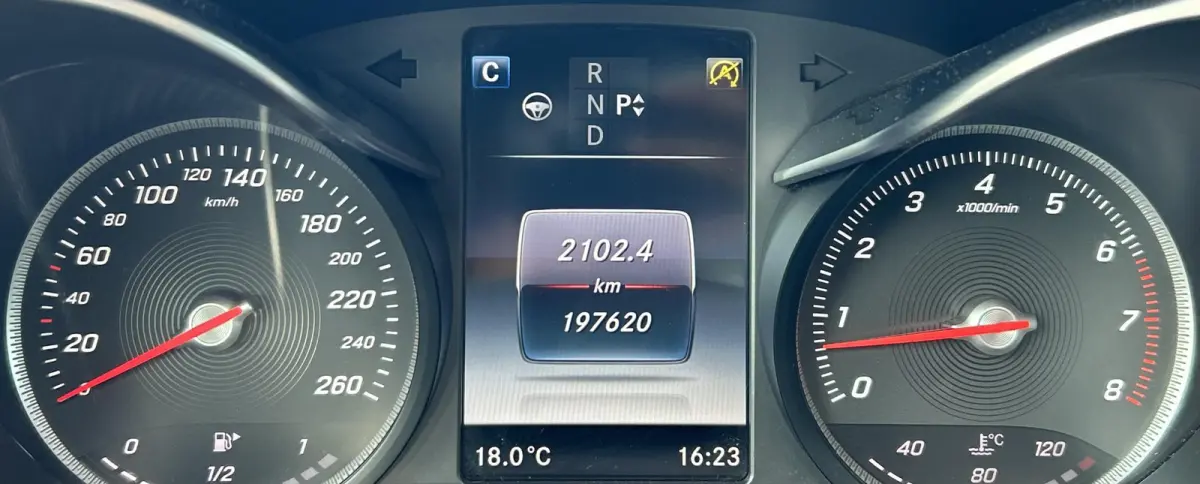 250 4MATIC Ambition 211PK | AMG | PANO | LEDER | Achteruitrijcamera | Navigatie | Stoelverwarming | Elektrische Achterklep | 20 Inch |