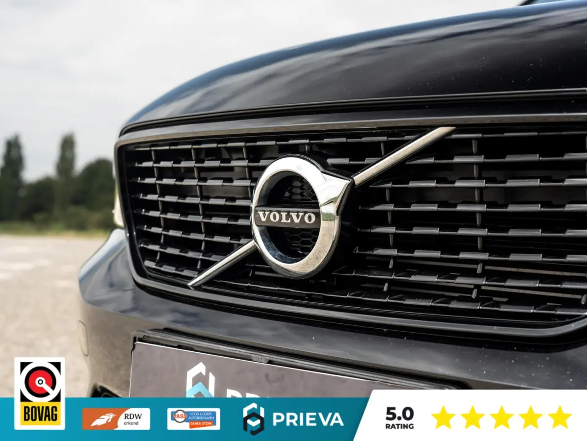Plug-in Hybrid T5 Twin Engine 2WD R-Design | Dealer | camera | Trekhaak | El. Achterklep