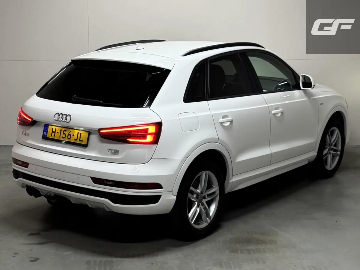 1.4 TFSI CoD S-line Navi Clima Stoelver. Trekh.
