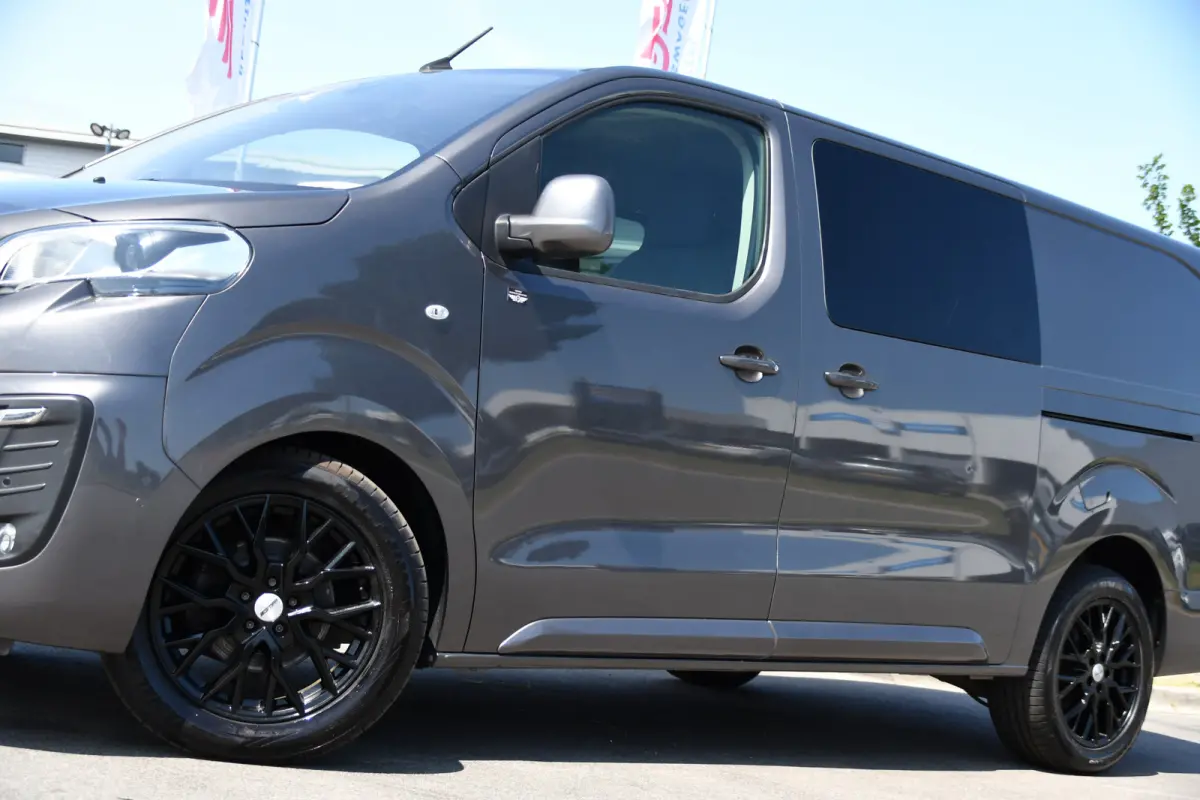 2.0 BlueHDI 180 L3 DC PB Edition 360 Camera, Cruise, Carplay, 2 x Schuifdeur, 177pk, Automaat, Trekhaak, Multimedia, Clima, Uniek!