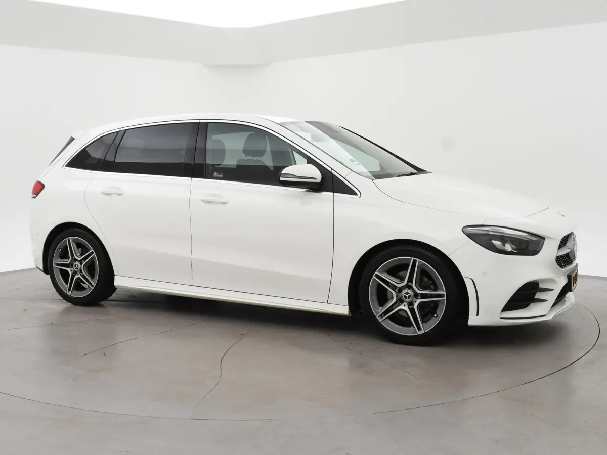 200 163 PK AUT. AMG SPORT + SFEERVERLICHTING | CAMERA | WIDESCREEN | STOELVERW.