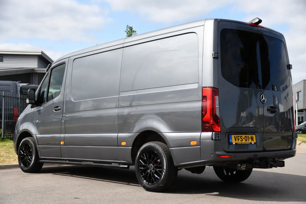 316 2.2 CDI L2H1 PB Edition Camera, Cruise, Carplay, LED, 3500kg Trekhaak, 10,5'' Mbux, Stoelverwarming, Sensoren, Uniek!