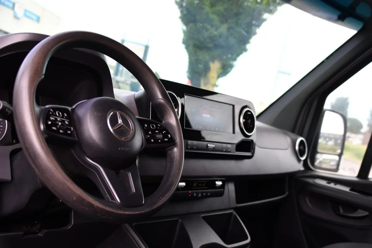 316 2.2 CDI L2H1 PB Edition Camera, Cruise, Carplay, LED, 3500kg Trekhaak, 10,5'' Mbux, Stoelverwarming, Sensoren, Uniek!