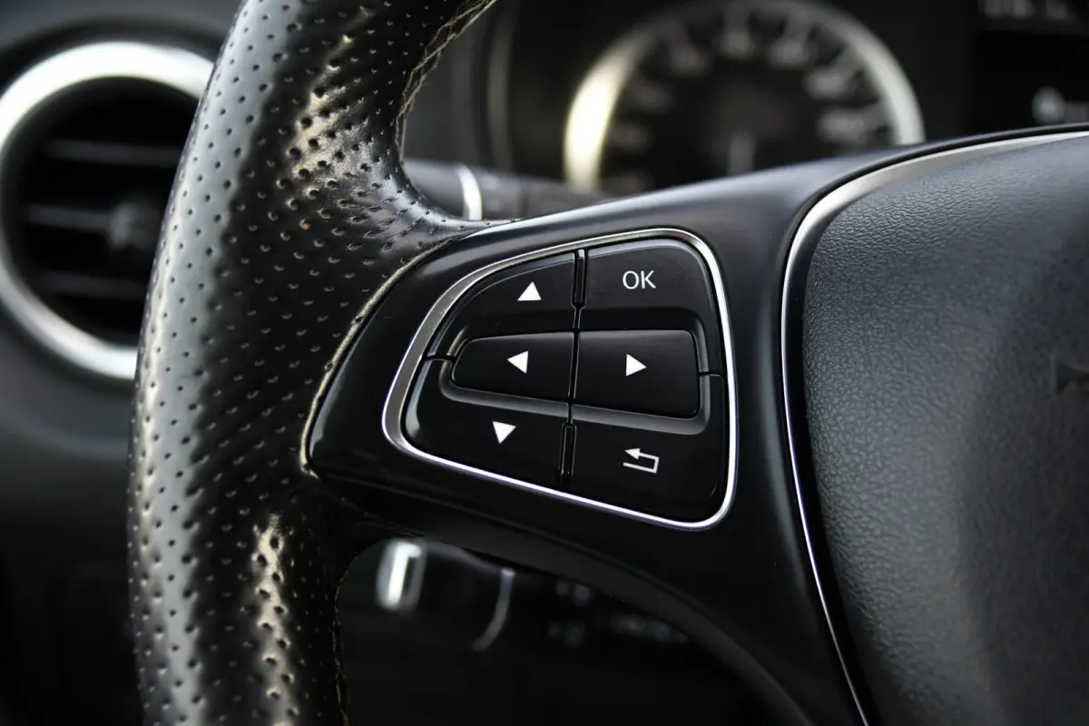 116 CDI L2 Black Edition Camera, Cruise, LED, 164pk, Trekhaak, Leder, Multimedia, Automaat, Sensoren, Uniek!