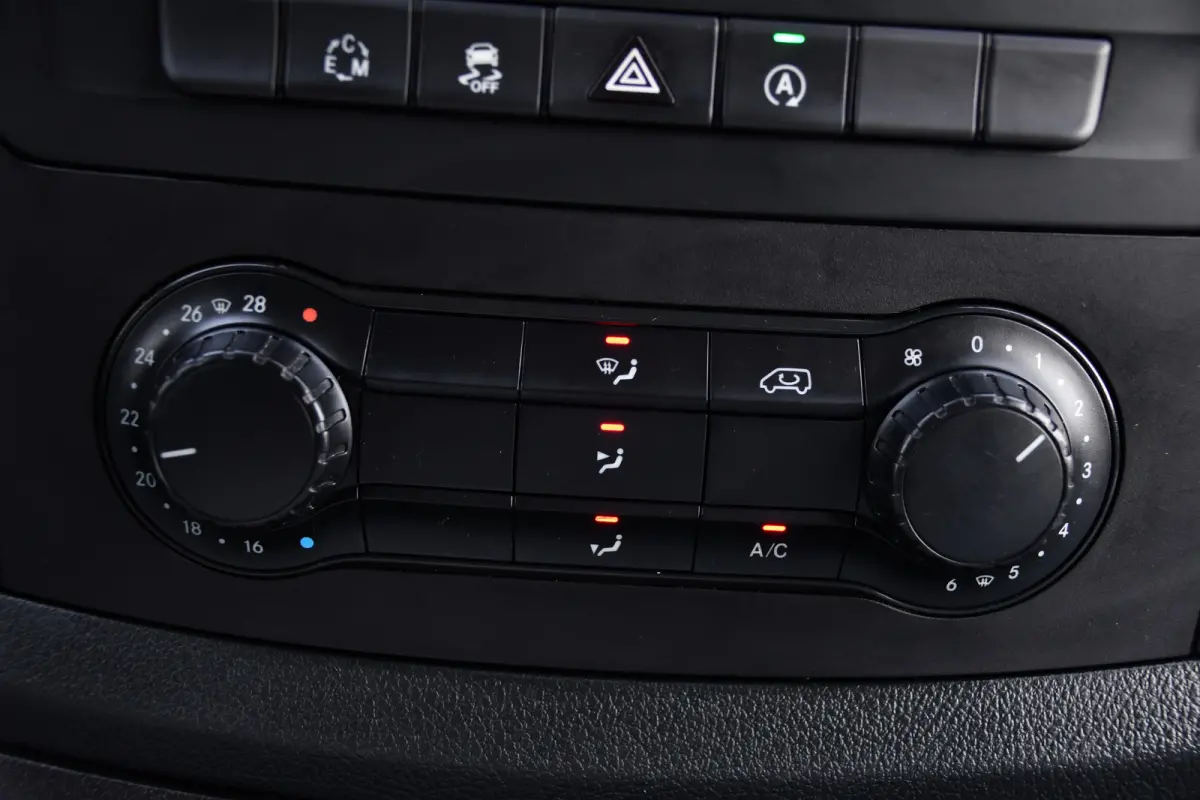 116 CDI L2 Black Edition Camera, Cruise, LED, 164pk, Trekhaak, Leder, Multimedia, Automaat, Sensoren, Uniek!