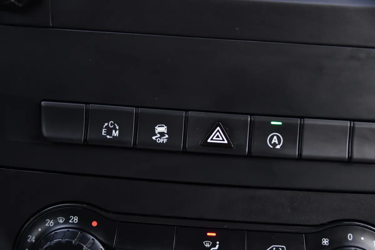 116 CDI L2 Black Edition Camera, Cruise, LED, 164pk, Trekhaak, Leder, Multimedia, Automaat, Sensoren, Uniek!