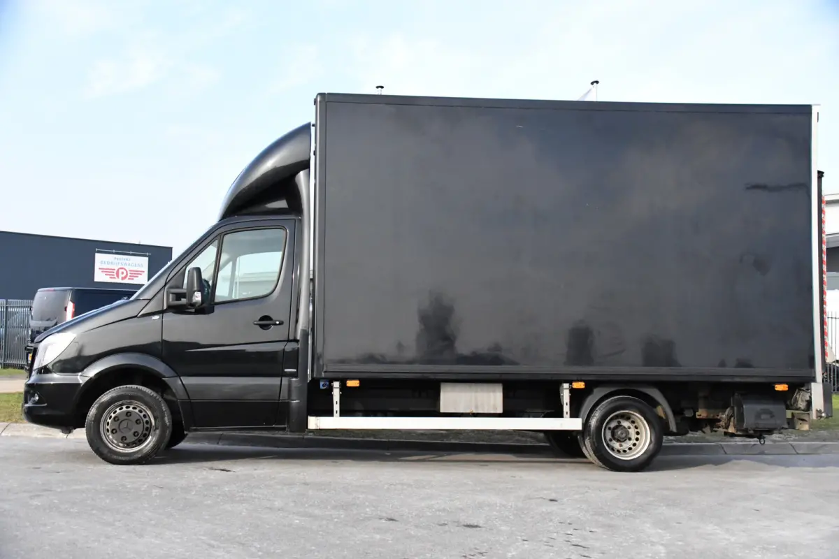 519 V6 3.0 Bakwagen L3 EURO 6, Cruise, Camera, Automaat, Koeling, Stoelverwarming, Trekhaak, Multimedia, Koelwagen, Uniek!