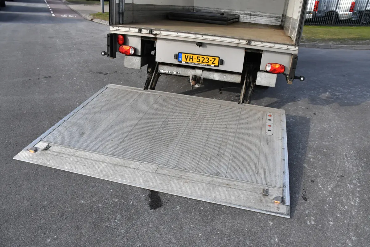 519 V6 3.0 Bakwagen L3 EURO 6, Cruise, Camera, Automaat, Koeling, Stoelverwarming, Trekhaak, Multimedia, Koelwagen, Uniek!