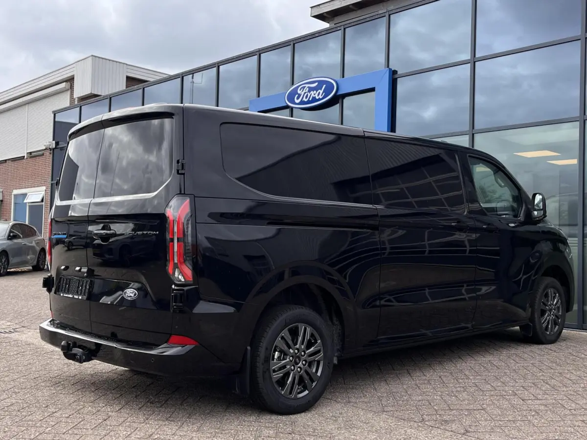 340 L2H1 Limited 71 kWh 218PK Trekhaak 2300KG Trekgewicht B&O Audio Adaptieve Cruise 360 Camera Stuurverwarming Navi Stoelverwarming Carplay Blind-Spot *Nieuw*