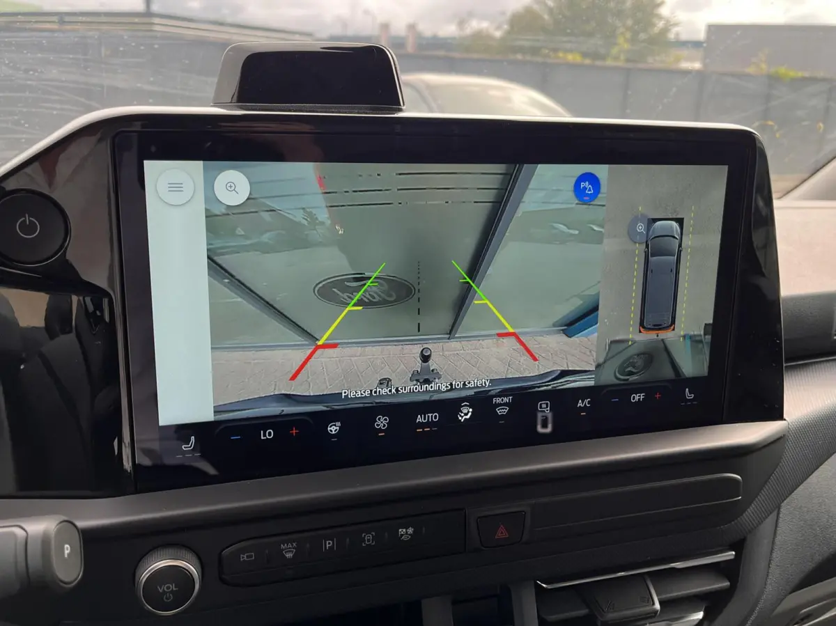340 L2H1 Limited 71 kWh 218PK Trekhaak 2300KG Trekgewicht B&O Audio Adaptieve Cruise 360 Camera Stuurverwarming Navi Stoelverwarming Carplay Blind-Spot *Nieuw*
