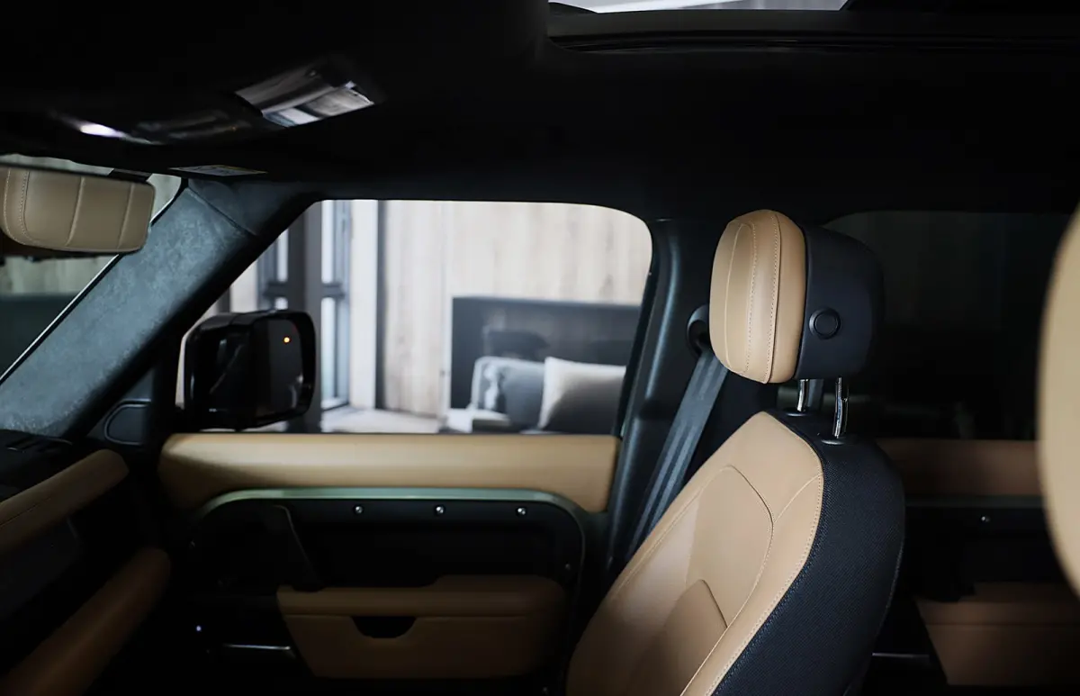 2.0 P300e 110 X-Dynamic HSE / Head Up / Memory / Elek Stoelen / Acc / Lane Assist / 360 Camera / Open Pano