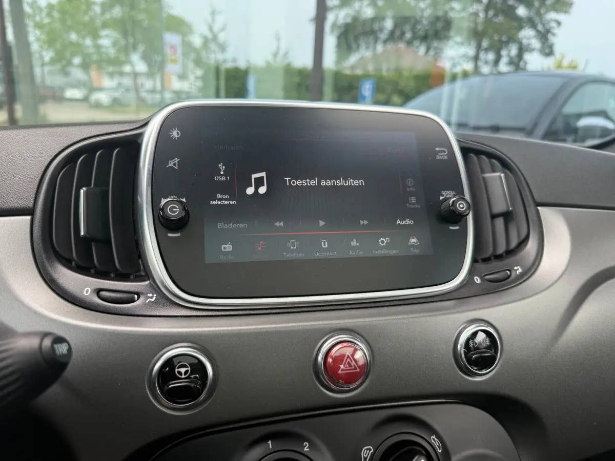 1.0 Hybrid Rockstar - Media Apple/Android - Panodak - Parkeerhulp - Org.NL