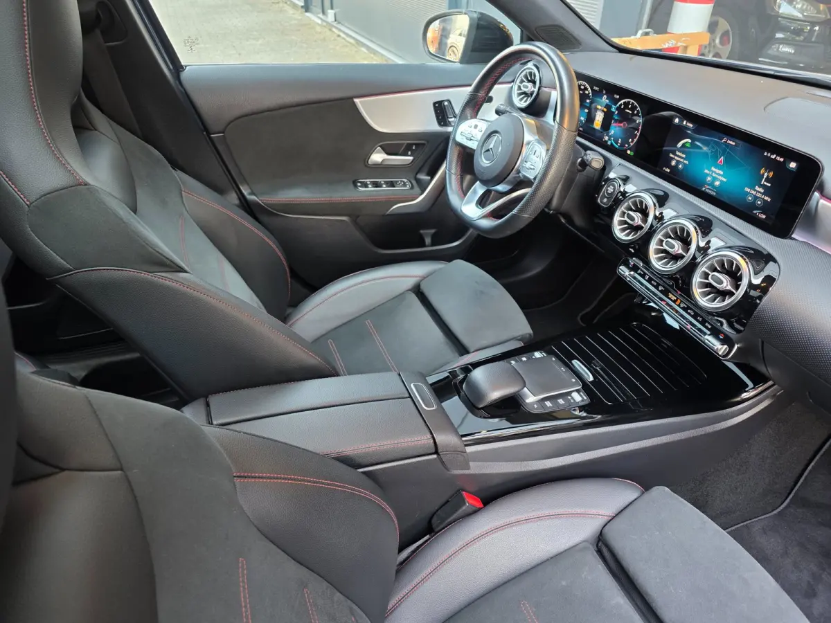 NAP !! / PANO / SFEER / BURMESTER / KEYLESS / CARPLAY / CAMERA / MEMORY / ALCANTARA / FLIPPERS / 19 INCH !