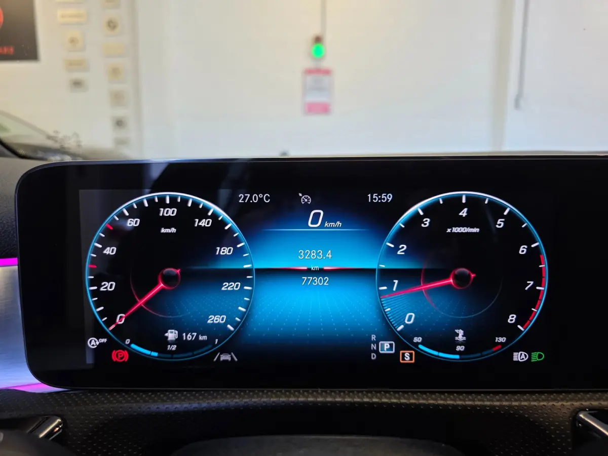 NAP !! / PANO / SFEER / BURMESTER / KEYLESS / CARPLAY / CAMERA / MEMORY / ALCANTARA / FLIPPERS / 19 INCH !