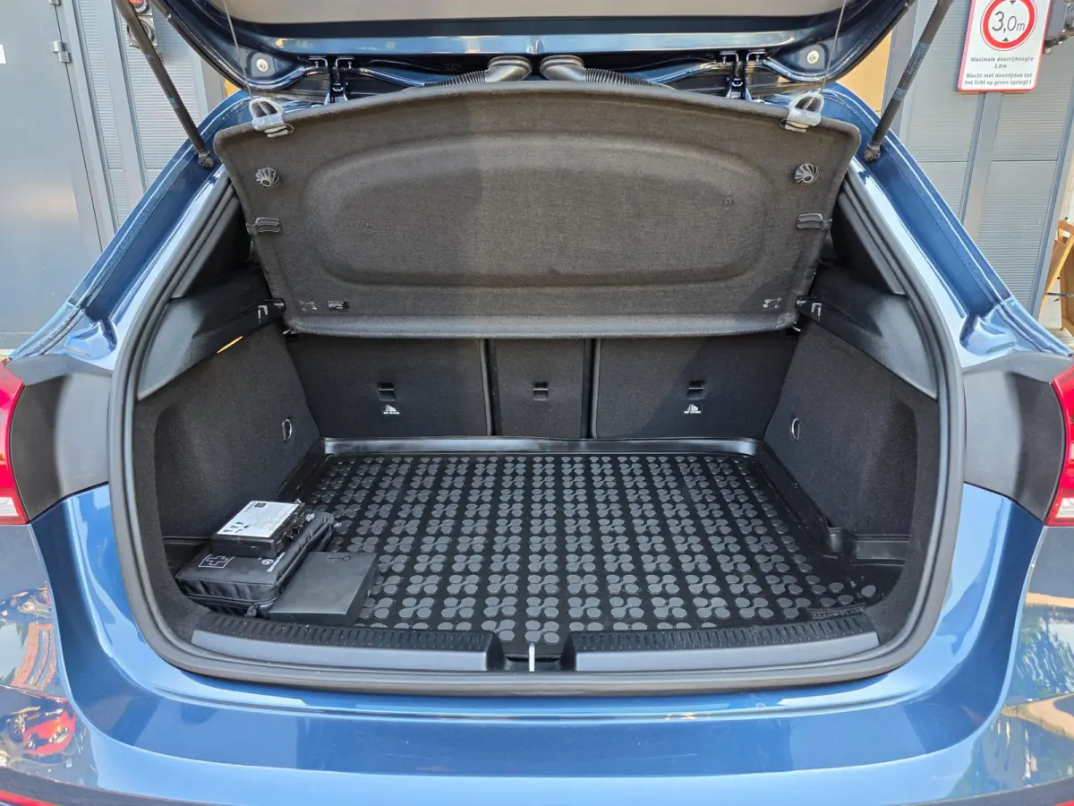 NAP !! / PANO / SFEER / BURMESTER / KEYLESS / CARPLAY / CAMERA / MEMORY / ALCANTARA / FLIPPERS / 19 INCH !