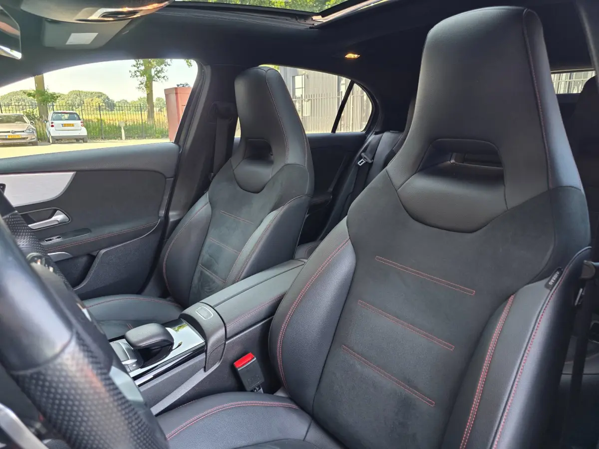 NAP !! / PANO / SFEER / BURMESTER / KEYLESS / CARPLAY / CAMERA / MEMORY / ALCANTARA / FLIPPERS / 19 INCH !