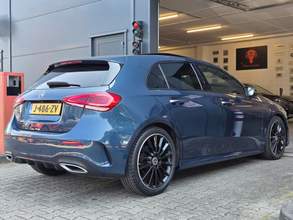 NAP !! / PANO / SFEER / BURMESTER / KEYLESS / CARPLAY / CAMERA / MEMORY / ALCANTARA / FLIPPERS / 19 INCH !