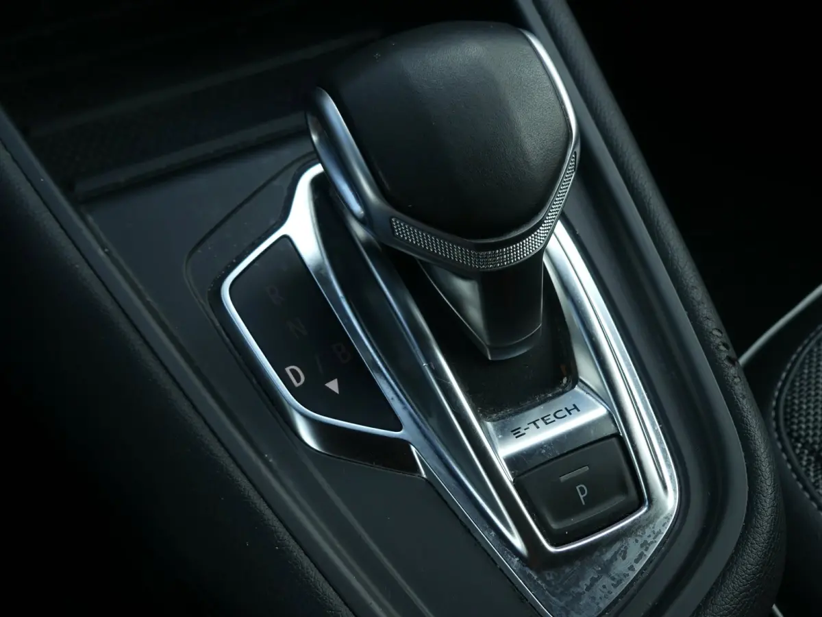 1.6 E-Tech Plug-in Hybrid 160PK Intens