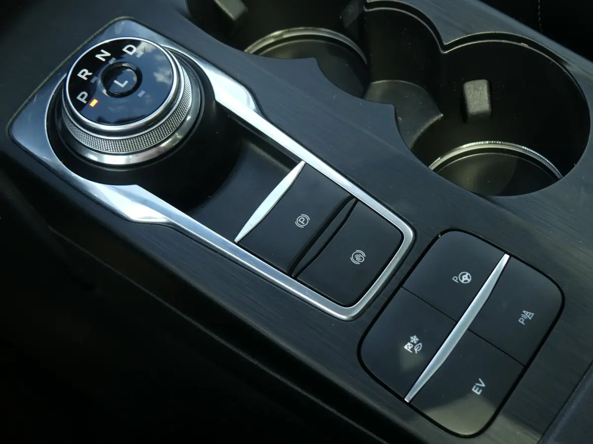 2.5 PHEV Vignale / Pano / H&K Audio / Winter