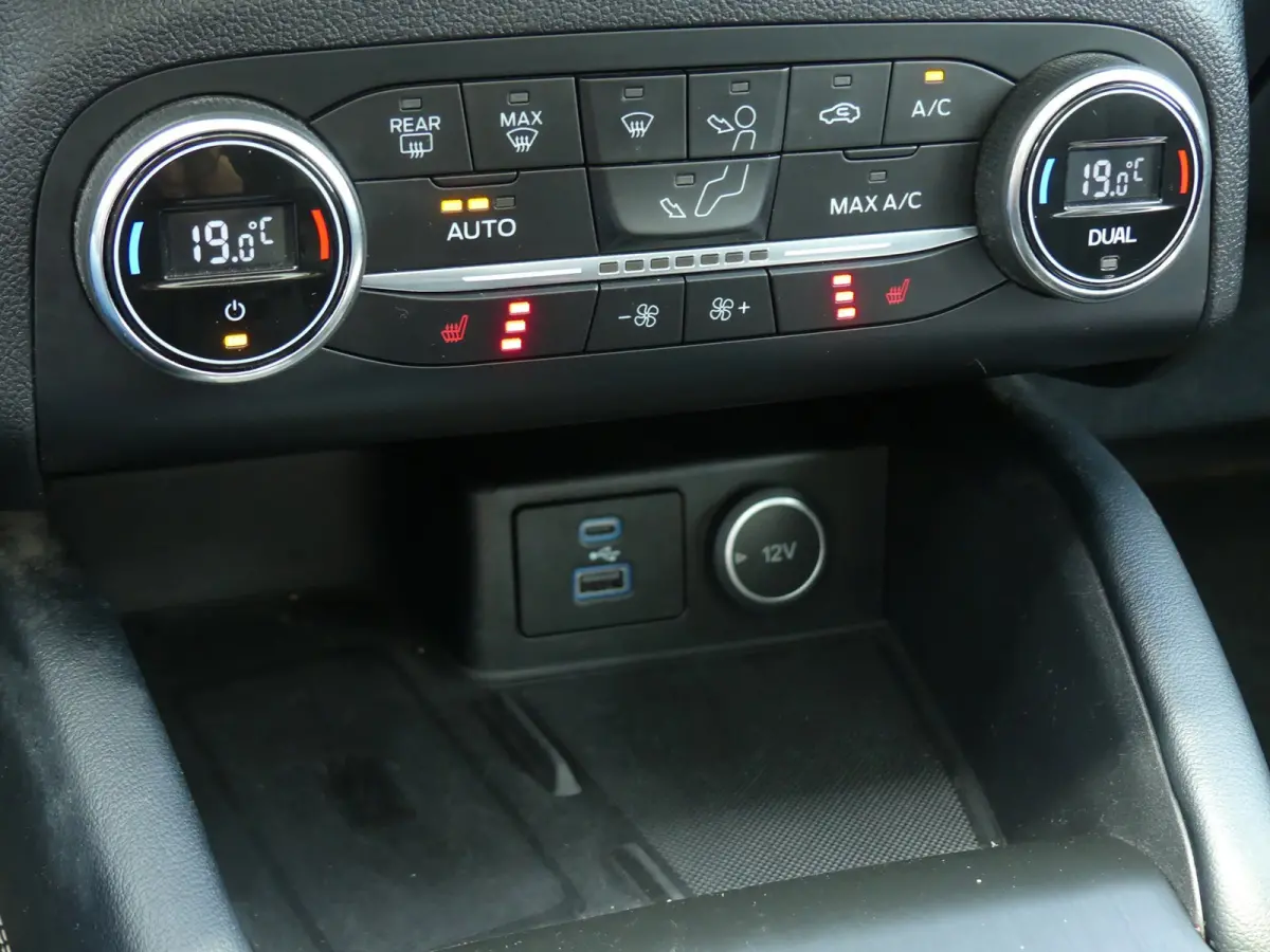 2.5 PHEV Vignale / Pano / H&K Audio / Winter