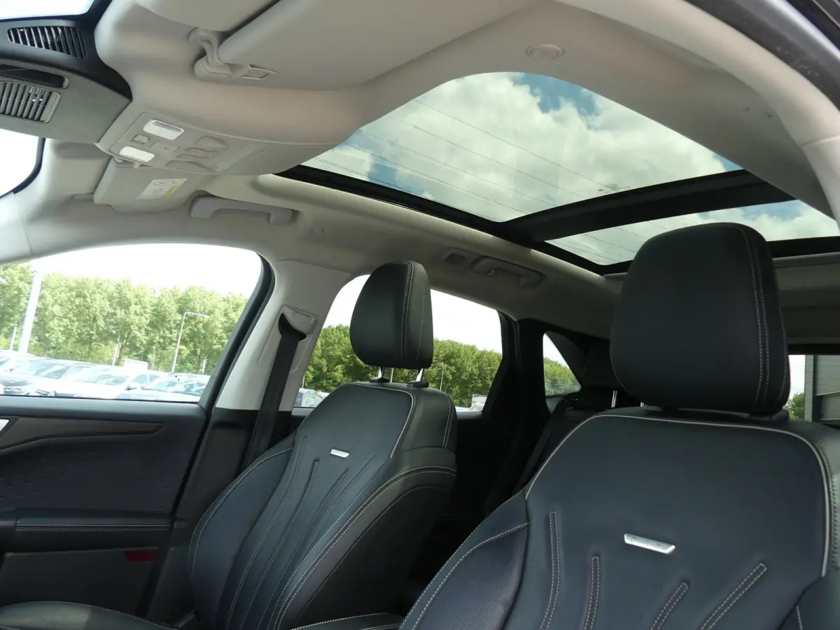 2.5 PHEV Vignale / Pano / H&K Audio / Winter