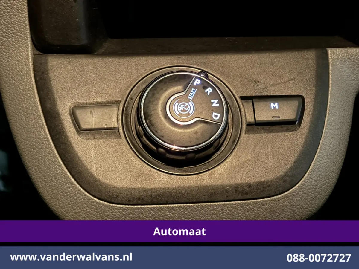2.0 Blue HDI 122pk Automaat L2H1 | Airco | Cruisecontrol | Camera | Parkeersensoren | LMV Stoelverwarming, Apple Carplay, Android Auto, Sidebars, 3-Zits