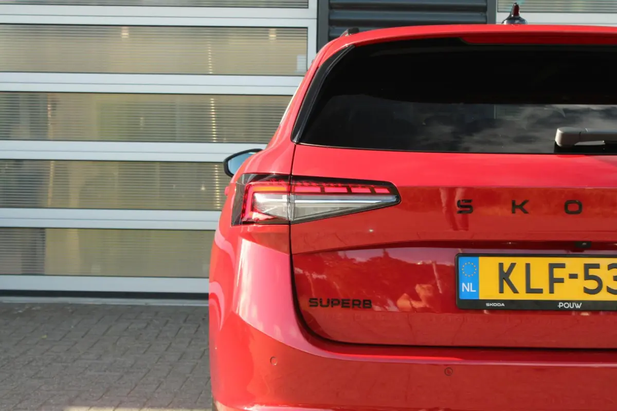 1.5 TSI 204pk PHEV Sportline Business | SoH 100% | Head-up | Adaptief Onderstel | Stoelventilatie/ Verwarming | Voorstoelen Elektrisch | Keyless Entry