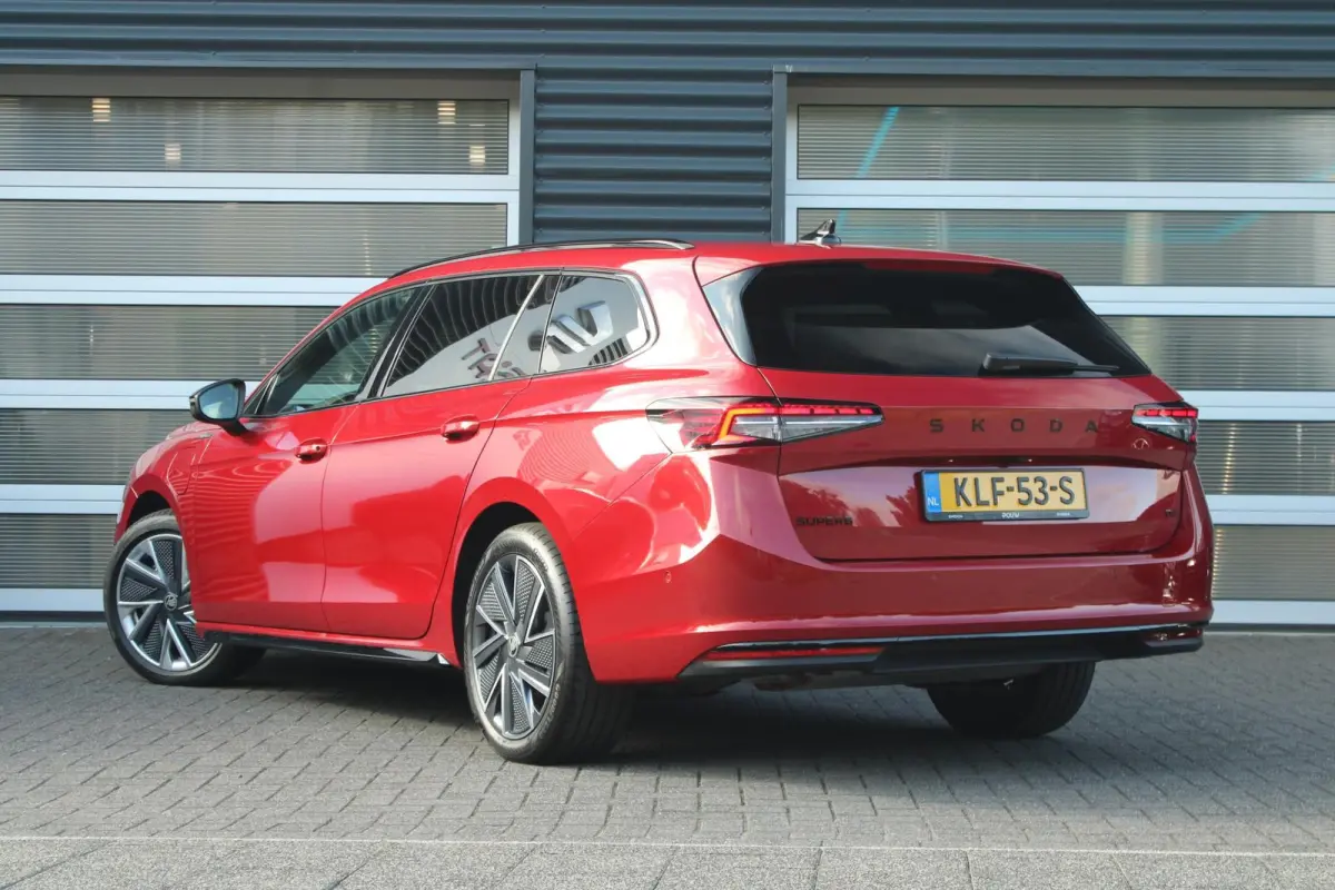 1.5 TSI 204pk PHEV Sportline Business | SoH 100% | Head-up | Adaptief Onderstel | Stoelventilatie/ Verwarming | Voorstoelen Elektrisch | Keyless Entry