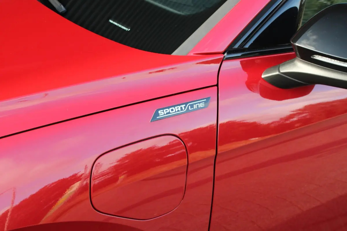 1.5 TSI 204pk PHEV Sportline Business | SoH 100% | Head-up | Adaptief Onderstel | Stoelventilatie/ Verwarming | Voorstoelen Elektrisch | Keyless Entry