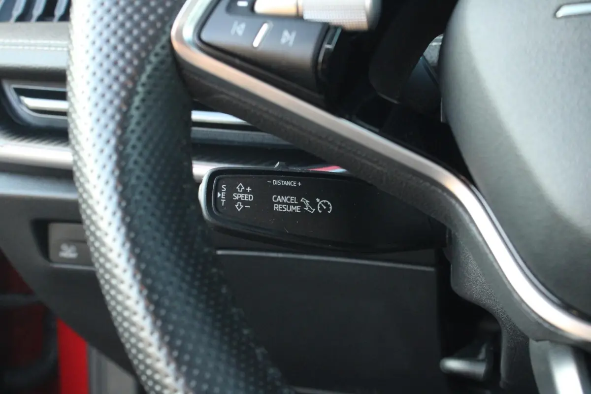 1.5 TSI 204pk PHEV Sportline Business | SoH 100% | Head-up | Adaptief Onderstel | Stoelventilatie/ Verwarming | Voorstoelen Elektrisch | Keyless Entry