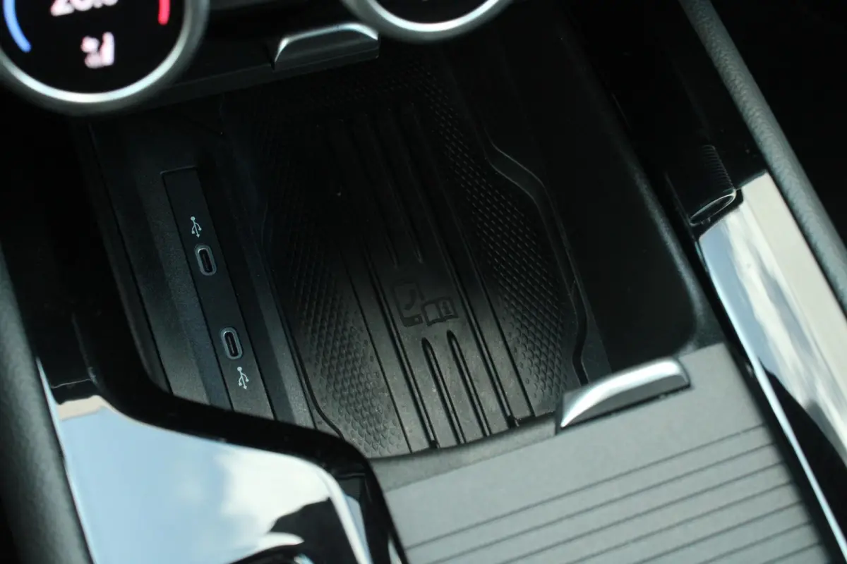 1.5 TSI 204pk PHEV Sportline Business | SoH 100% | Head-up | Adaptief Onderstel | Stoelventilatie/ Verwarming | Voorstoelen Elektrisch | Keyless Entry